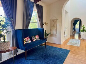 1615 Enfield Rd in Austin, TX - Building Photo - Building Photo