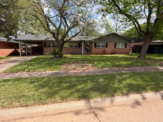 property at 1610 Dudley Ln