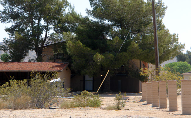 18383 Taloga Rd in Apple Valley, CA - Building Photo - Building Photo