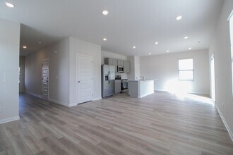 1247 Ross Farms Blvd in Clarksville, TN - Building Photo - Building Photo