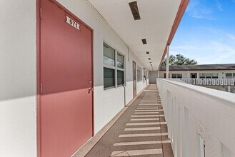 71 Fanshaw B in Boca Raton, FL - Building Photo - Building Photo