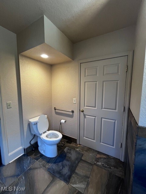 property at 5598 South Ave