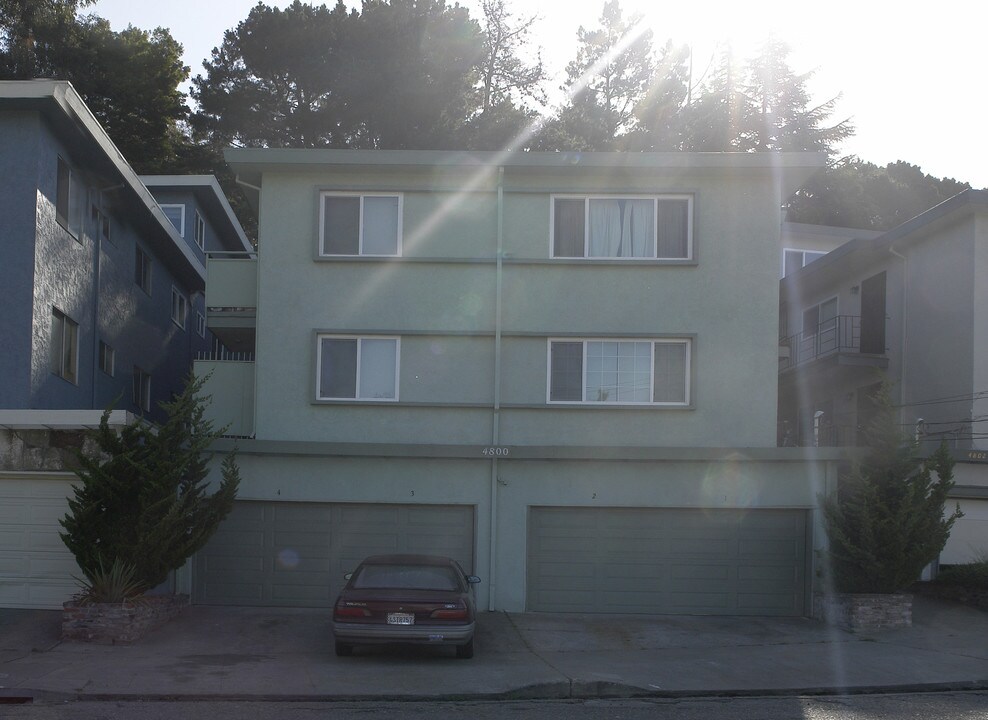 4800 Daisy St in Oakland, CA - Building Photo