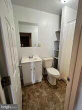 202 N Samuel St-Unit -201 in Charles Town, WV - Foto de edificio - Building Photo