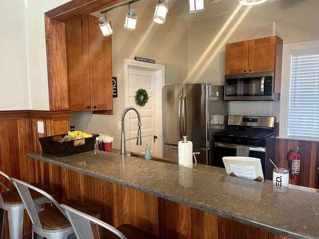 property at 1391 Woodbridge St