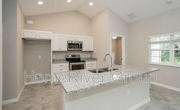 17249 Gulfspray Cir in Port Charlotte, FL - Building Photo - Building Photo