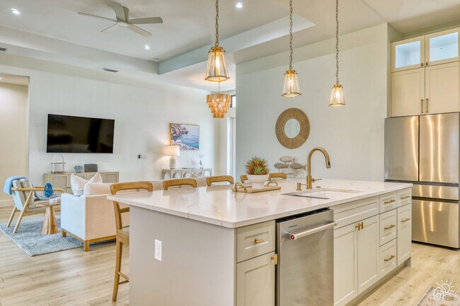 2215 Amnesty Dr in North Port, FL - Building Photo - Building Photo