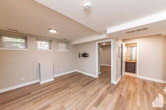 1912 N Lincoln Ave in Chicago, IL - Foto de edificio - Building Photo