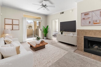 5335 E Shea Blvd in Scottsdale, AZ - Foto de edificio - Building Photo