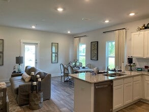 9649 Nature Creek Blvd in Pensacola, FL - Building Photo - Building Photo