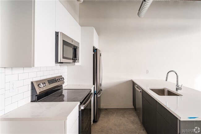 356 Hertel Ave in Buffalo, NY - Foto de edificio - Building Photo