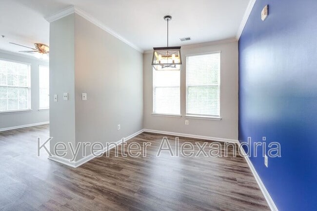 4951 Brenman Park Dr in Alexandria, VA - Building Photo - Building Photo