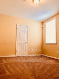 2324 N Park Ave photo'