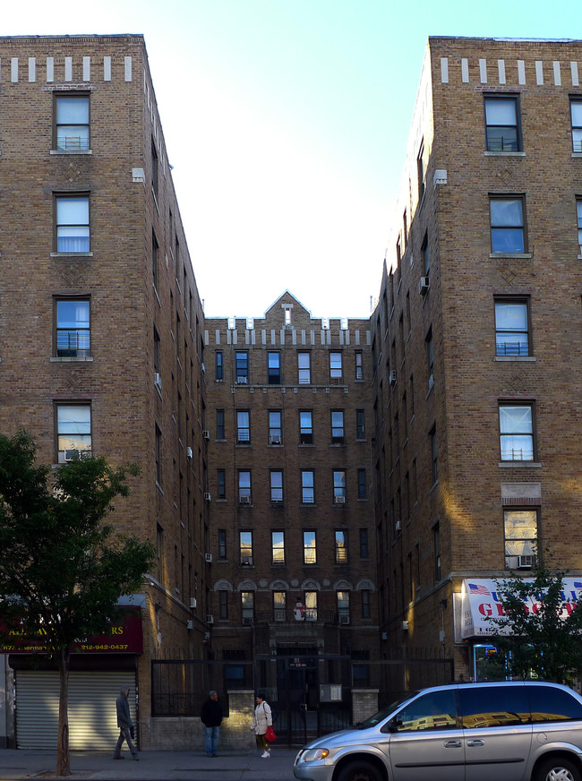 165-175 Sherman Ave in New York, NY - Building Photo - Building Photo