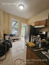 141 Voss Ave-Unit -1 in Yonkers, NY - Building Photo - Building Photo