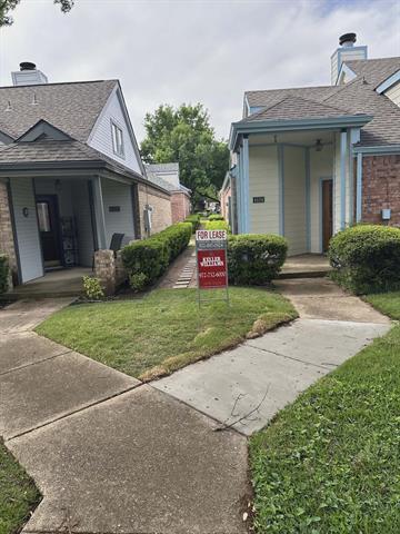 property at 4124 Hollow Oak Dr