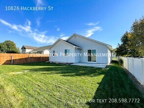 10826 Hackberry St in Nampa, ID - Building Photo - Building Photo