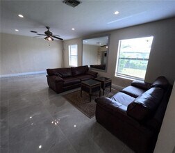 2518 Monroe St in Hollywood, FL - Building Photo - Building Photo