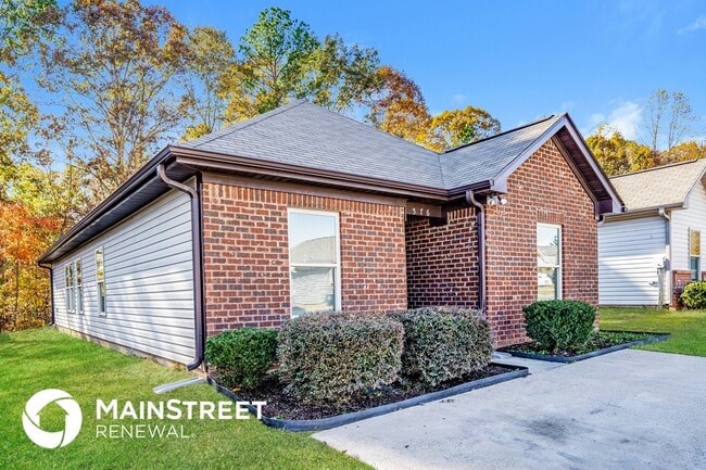 576 Kincaid Cove Ln in Odenville, AL - Building Photo - Building Photo