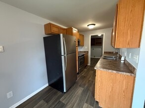 1935 Chickasaw Dr in Circleville, OH - Building Photo - Building Photo