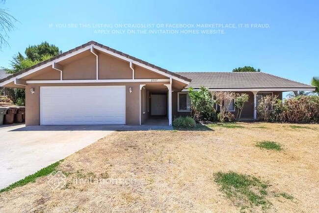property at 25137 Lamayo Ave