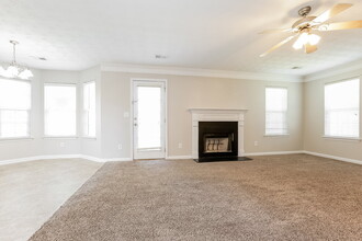 341 Cobblestone Ct in Hampton, GA - Building Photo - Building Photo