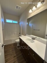 3624 S County Center Dr in Visalia, CA - Building Photo - Building Photo