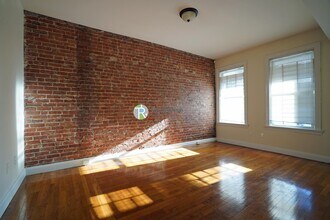 53 Ashford St, Unit 2 in Boston, MA - Building Photo - Building Photo
