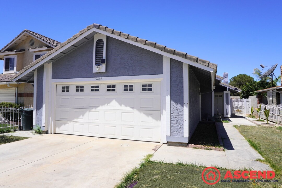 5405 O'Neill Ct in Bakersfield, CA - Building Photo