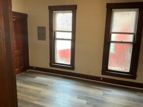 30 S 13th St, Unit 2 in Richmond, IN - Building Photo - Building Photo