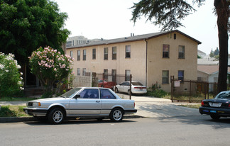 240 S Carondelet St Apartments