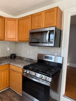 48 Parkside Ct in Utica, NY - Foto de edificio