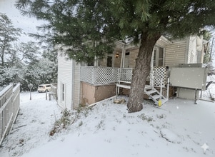 109 E Pitt St in Canonsburg, PA - Building Photo - Building Photo