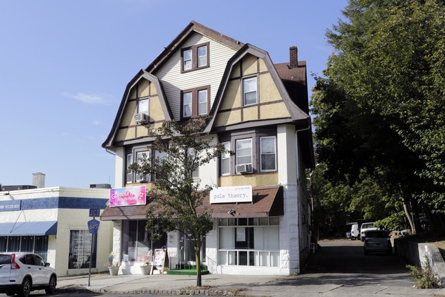 11 West Plz in Nutley, NJ - Building Photo - Building Photo