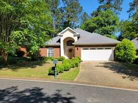 1660 Eagles Watch Way in Tallahassee, FL - Building Photo