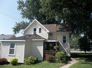 415 W Main St, Unit 415 in Albert Lea, MN - Foto de edificio - Building Photo