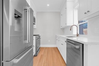 1396 Beacon St in Brookline, MA - Building Photo - Building Photo