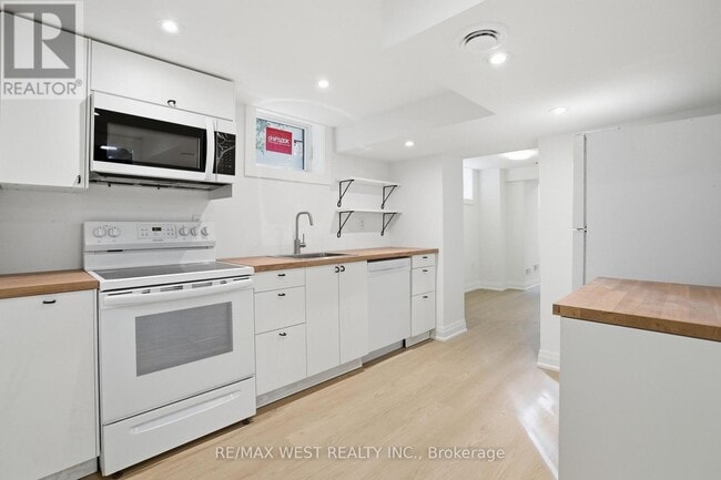 property at 85 Allanbrooke Dr