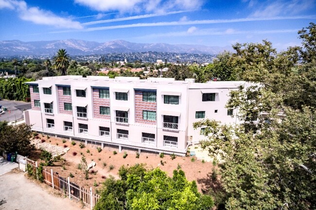 517 W Figueroa St, Unit 4