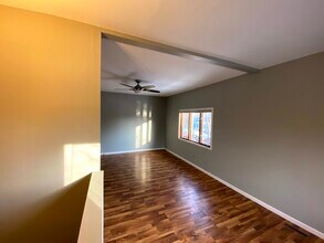 669 Laurel Ave, Unit Unit 2 in St. Paul, MN - Building Photo - Building Photo