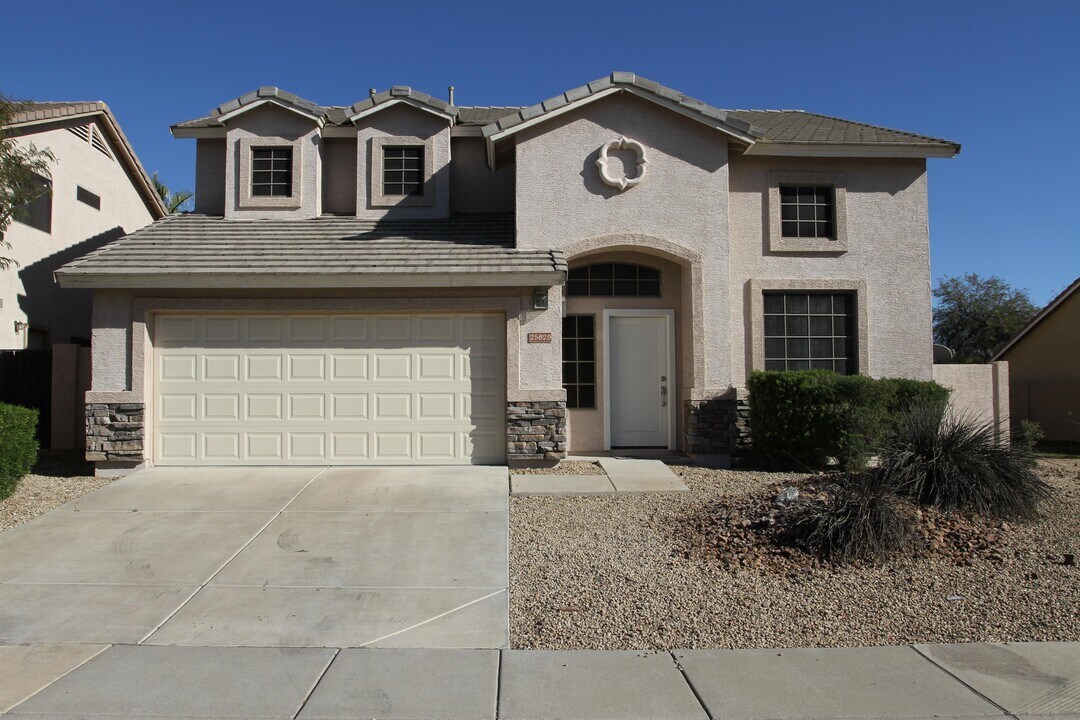 25829 N 41st Way in Phoenix, AZ - Building Photo