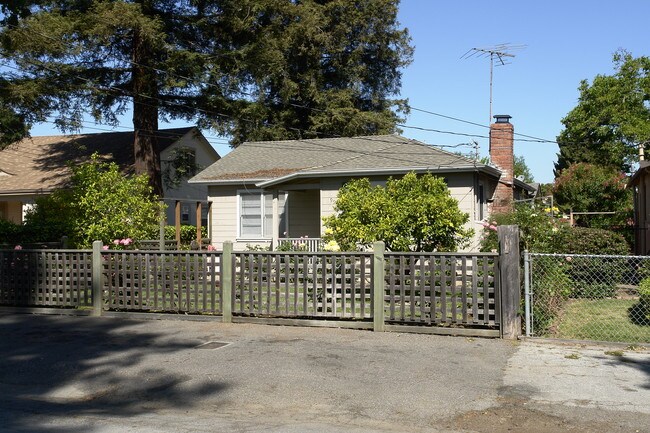 93 Amherst Ave in Menlo Park, CA - Building Photo - Building Photo