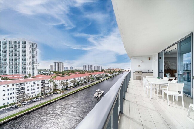 3300 NE 188th St, Unit # 710 in Aventura, FL - Building Photo - Building Photo
