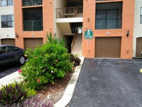 13545 Eagle Ridge Dr, Unit 814 in Ft. Myers, FL - Building Photo - Building Photo