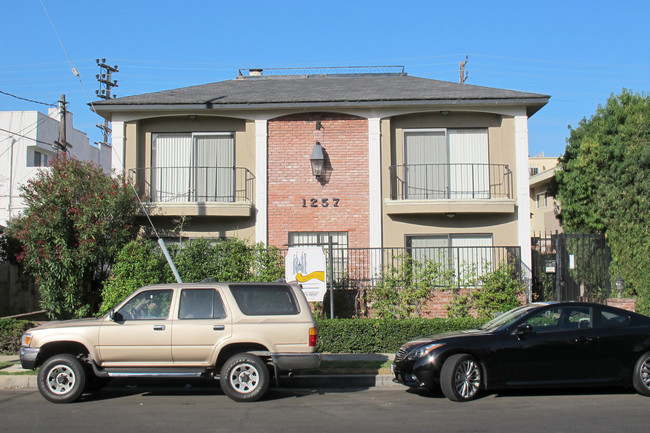 1257 S Westgate Ave in Los Angeles, CA - Building Photo - Building Photo