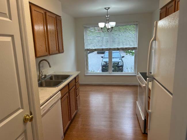 property at 1924 Green Glen Dr