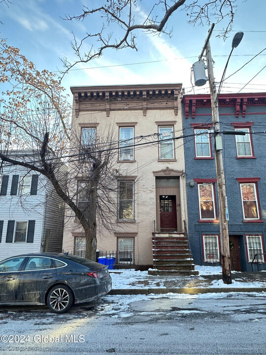 28 Myrtle Ave in Albany, NY - Building Photo