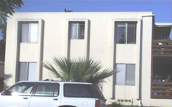 4055 Sequoia St in San Diego, CA - Building Photo