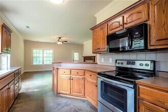 1834 W Creekmore Dr in Fayetteville, AR - Building Photo - Building Photo