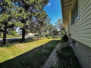 11303-1111A 111a Ave NW in Edmonton, AB - Building Photo - Building Photo